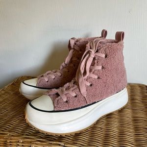 Steve Madden Faux Shearling High stop Sneakers